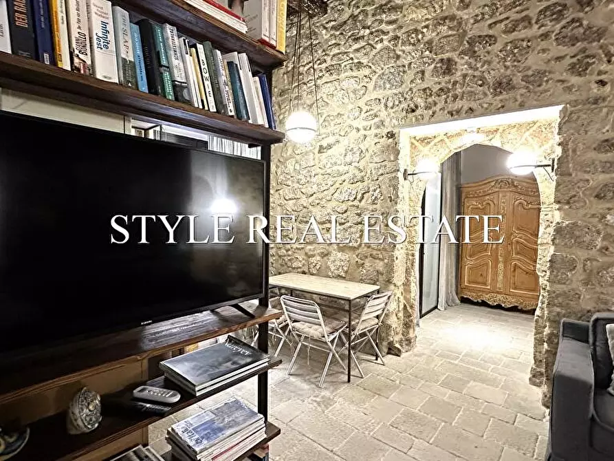 Immagine 8 di Appartamento in vendita  in VIA CASTELLO MANIACE a Siracusa