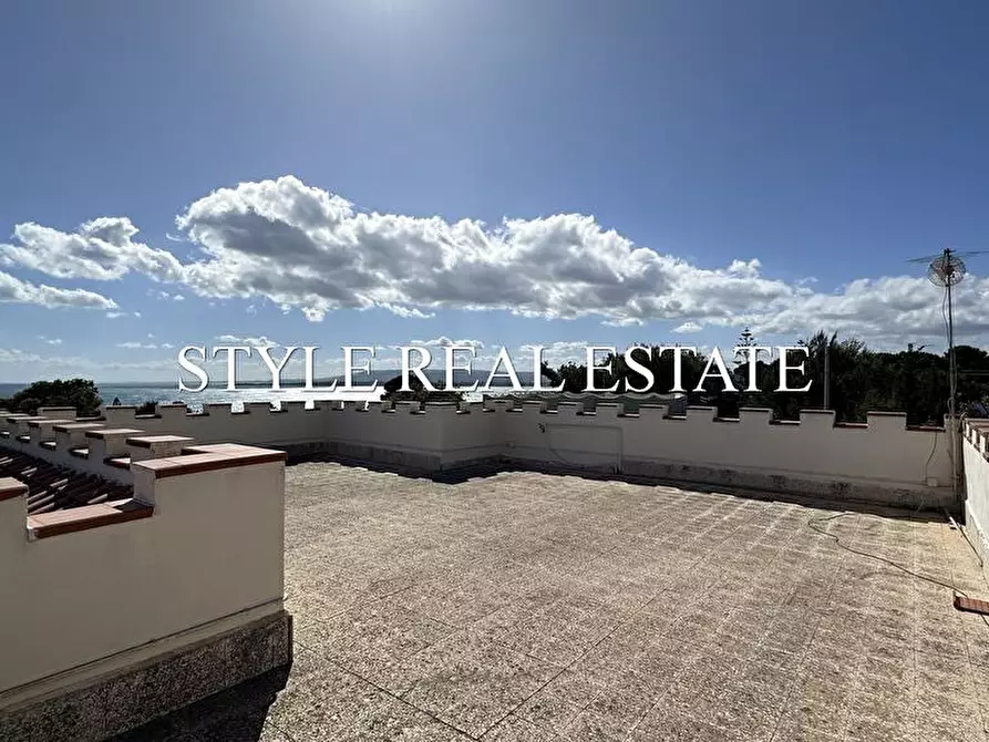 Immagine 4 di Villa in vendita  in Strada capo murro di porco a Siracusa