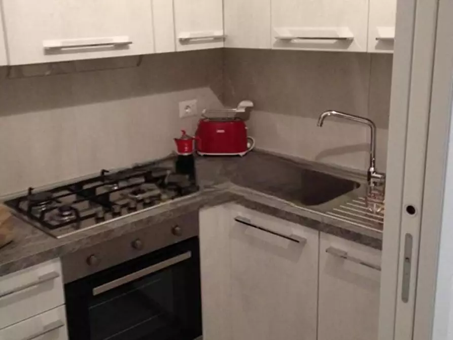 Immagine 2 di Appartamento in affitto  a Parma