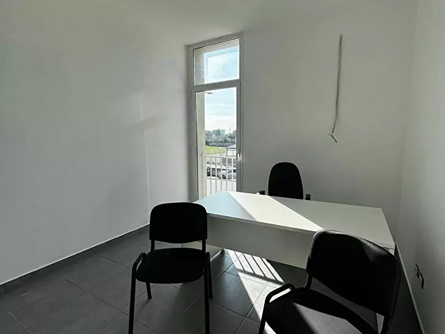 Immagine 6 di Ufficio in affitto  in via antonio gramsci 20 a Aversa