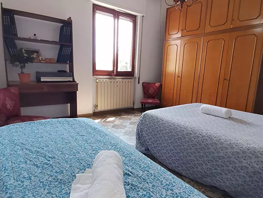 Immagine 6 di Abitazione tipica in affitto  in via rozzone 18 a Ortonovo