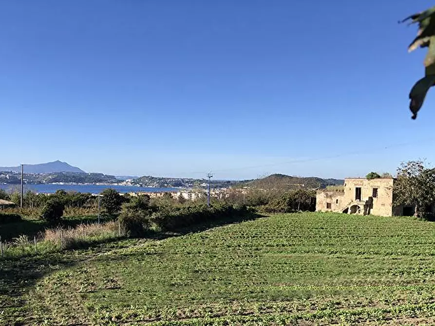 Immagine 5 di Stabile in vendita  in Via Cigliano snc a Pozzuoli