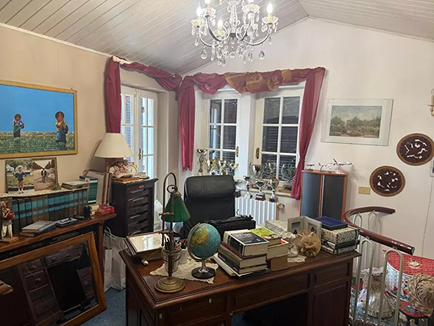 Immagine 9 di Appartamento in vendita  a Borgo Val Di Taro