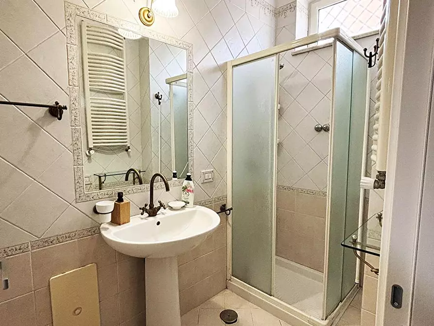 Immagine 45 di Villa in vendita  in Via Masseria Vecchia snc a Giugliano In Campania