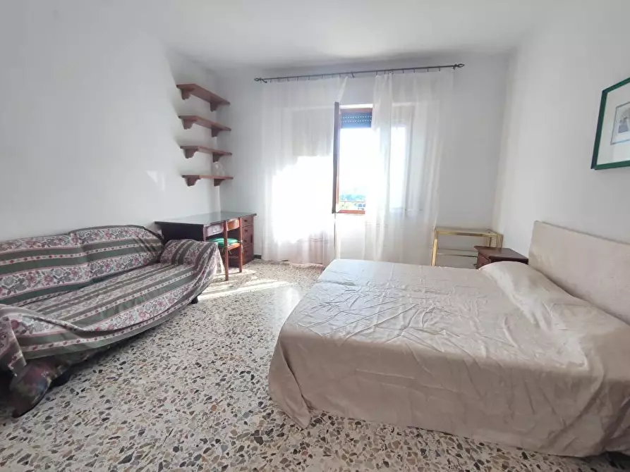 Immagine 3 di Abitazione tipica in affitto  a Siena