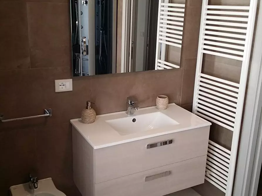 Immagine 7 di Stanza singola in affitto  a Udine