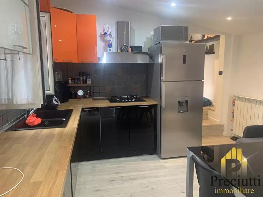 Immagine 7 di Appartamento in vendita  in VIA DEGLI AMODEI 92 a Roma