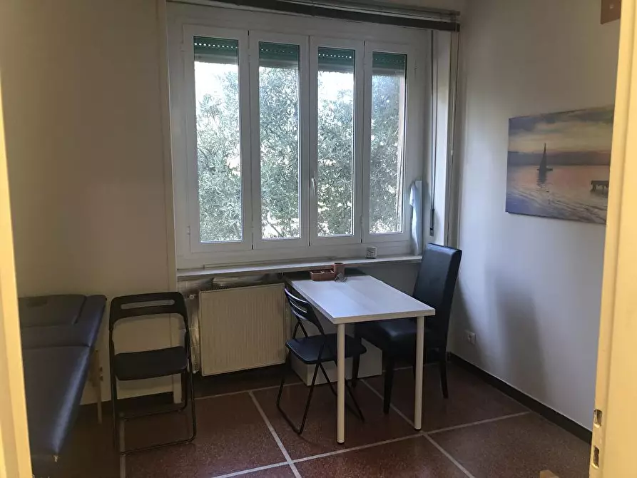 Immagine 5 di Ufficio in affitto  in Via Zara  19/4 a Genova