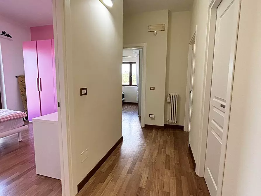 Immagine 25 di Villa in vendita  in Via Masseria Vecchia snc a Giugliano In Campania