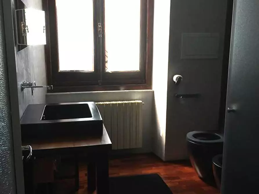 Immagine 16 di Appartamento in vendita  a Savona