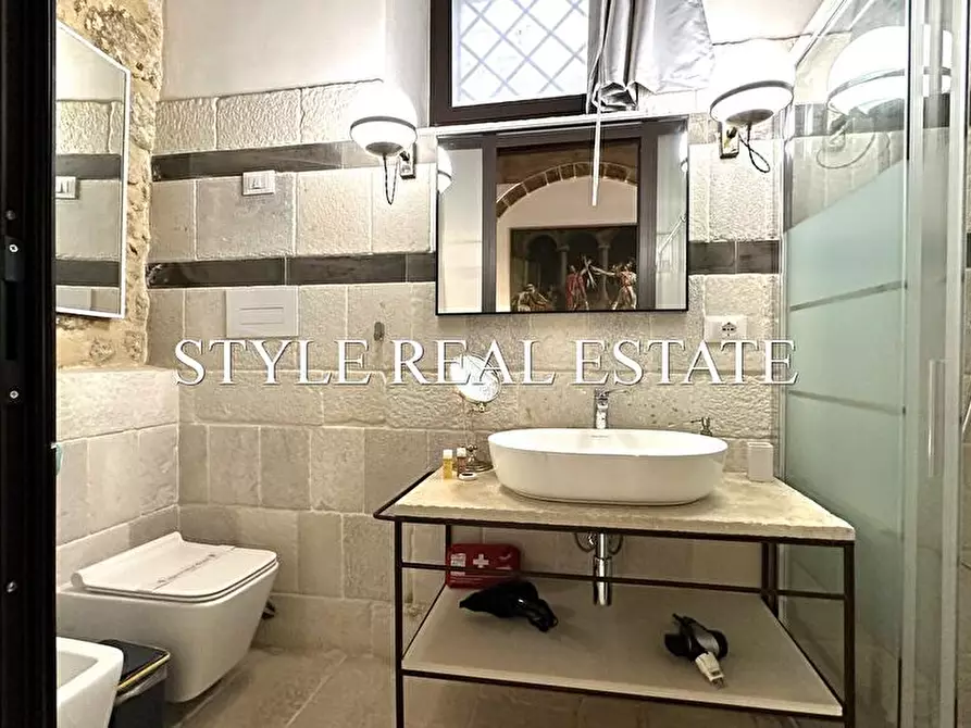 Immagine 13 di Appartamento in vendita  in VIA CASTELLO MANIACE a Siracusa