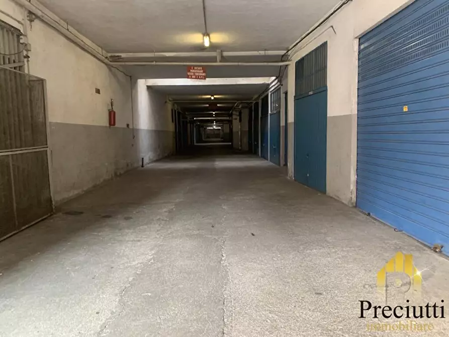 Immagine 9 di Box auto in vendita  in VIA DI BRAVETTA  346 a Roma