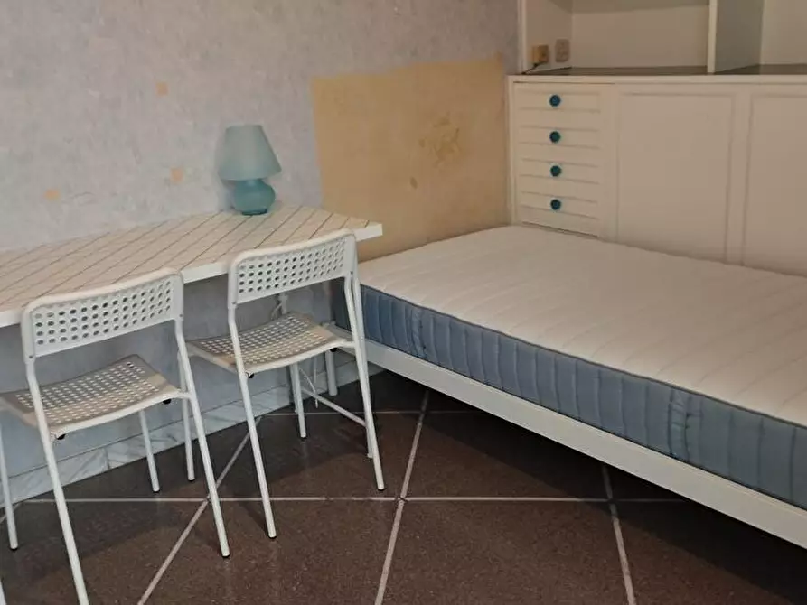 Immagine 5 di Stanza singola in affitto  in VIA VAL FAVARA 90 a Roma