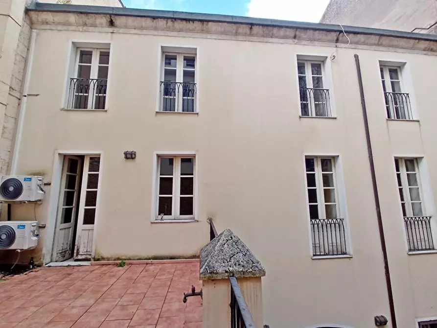 Immagine 17 di Palazzo in affitto  in Via Spano 11 a Sassari