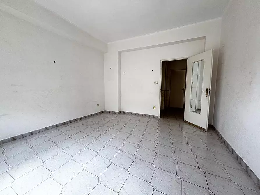 Immagine 24 di Appartamento in vendita  in Via Lucio Calpurnio  4 a Pozzuoli