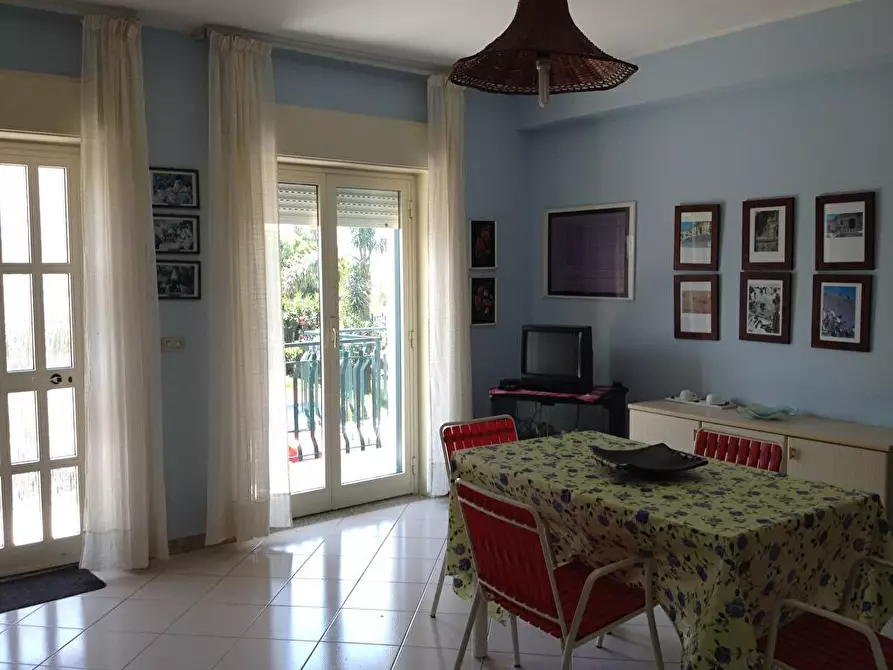 Immagine 3 di Casa vacanze in affitto  in Via Spiaggia Fondachello 147 a Mascali