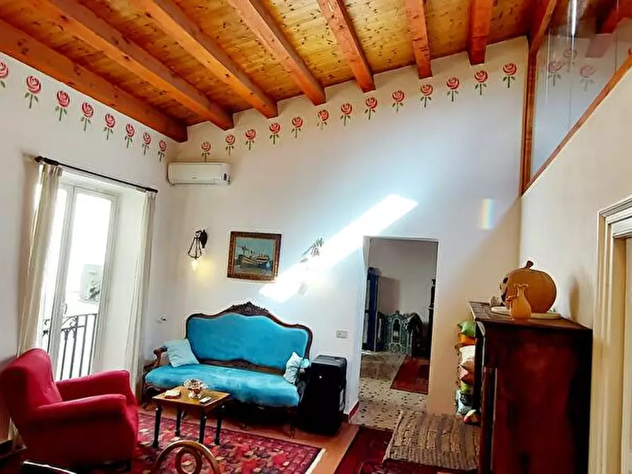 Immagine 13 di Camera in affitto  in Via Argenteria  19 a Palermo