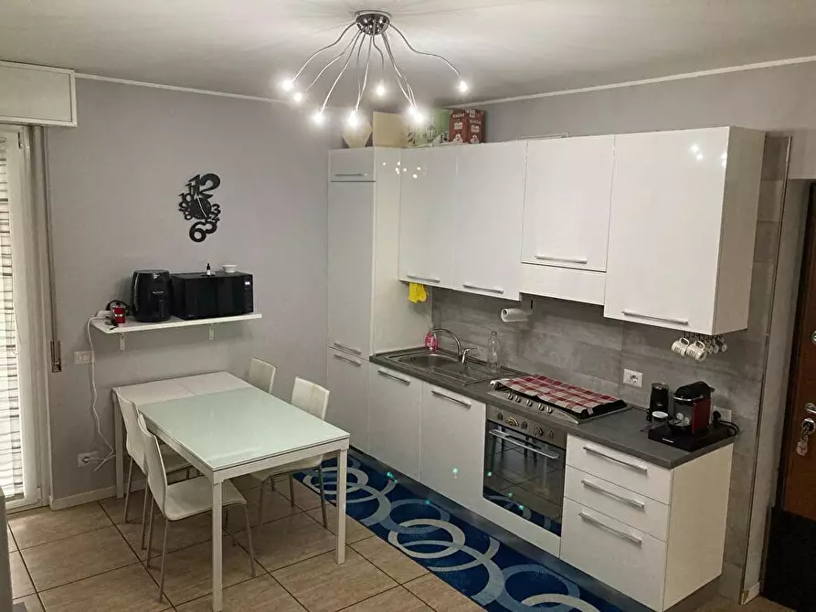 Immagine 1 di Appartamento in affitto  a Bergamo