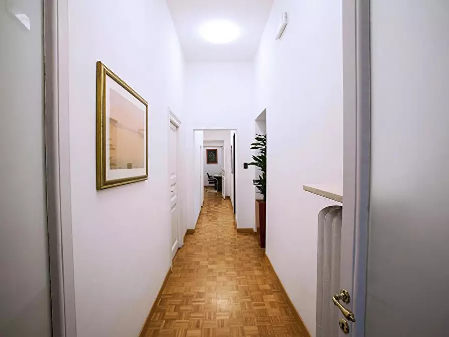 Immagine 3 di Ufficio in affitto  in Via Ludovisi 35 a Roma