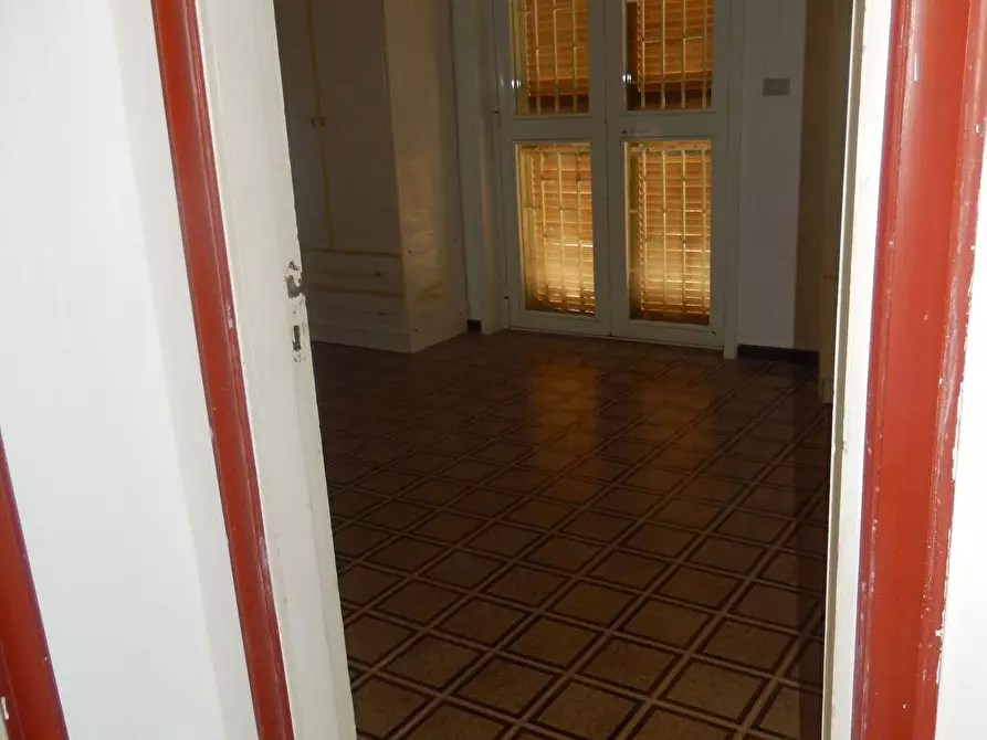 Immagine 11 di Villa in vendita  in via Bari km 788 a Giovinazzo