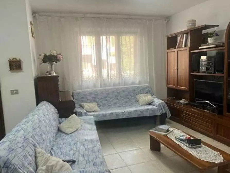 Immagine 2 di Villetta a schiera in vendita  a Forte Dei Marmi