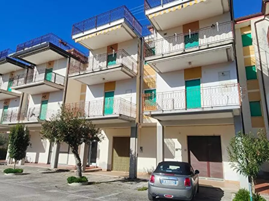 Immagine 2 di Appartamento in vendita  in Via dei Medici Eleatici, 84046 Marina di Ascea SA, Italia 3 a Ascea