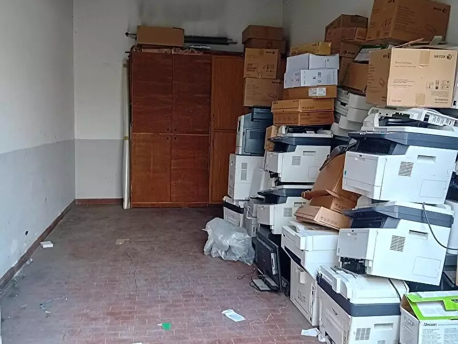 Immagine 12 di Garage in vendita  in via privata Urbino 12 a Milano