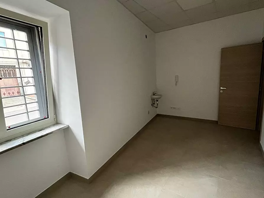 Immagine 4 di Ufficio in affitto  in via san massimi 199 a Nola