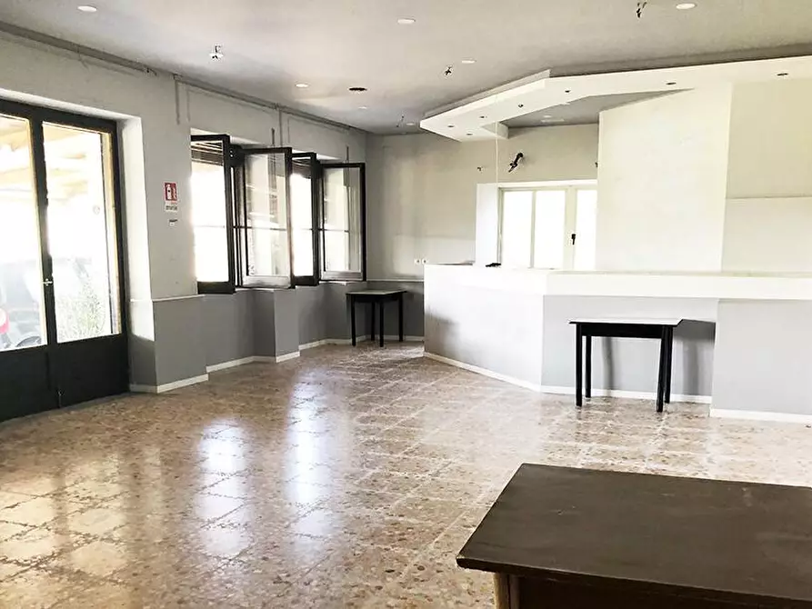 Immagine 19 di Albergo/B&B/Residence in vendita  in Via Villa snc a Liberi