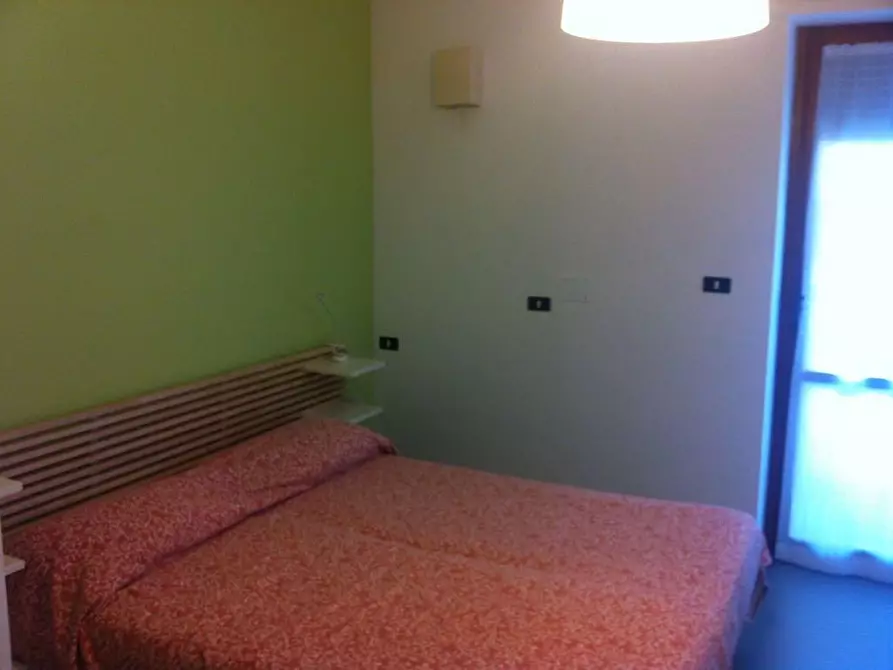 Immagine 9 di Camera in affitto  in Via Lucania  52 a Pescara