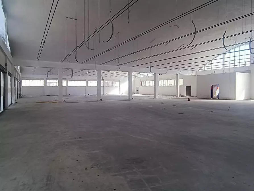 Immagine 5 di Capannone industriale in affitto  in Via Albegna  15 a Pescara