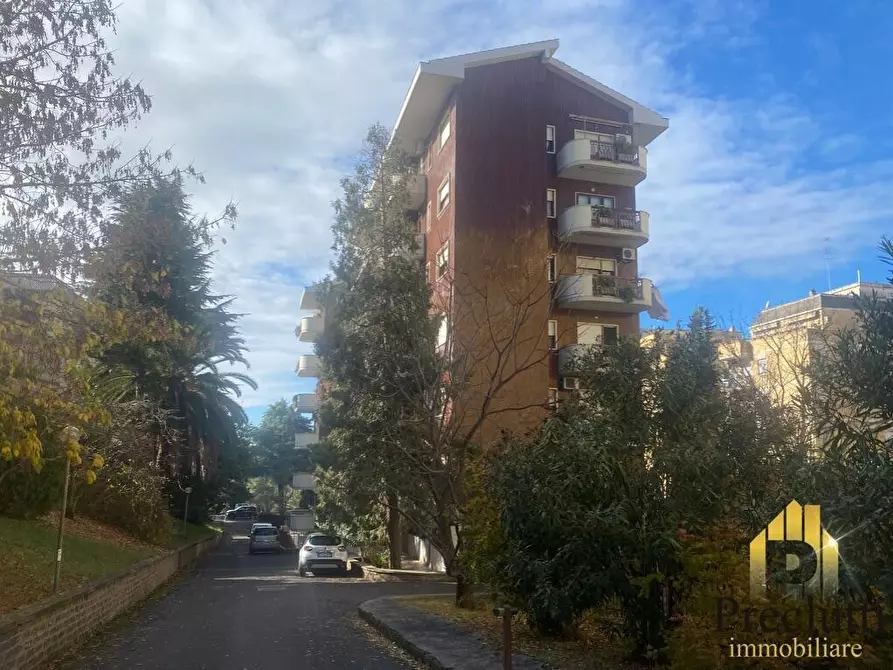 Immagine 19 di Box auto in vendita  in VIA BRAVETTA  256 a Roma