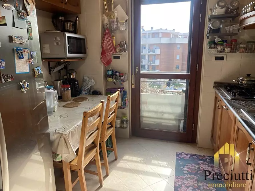Immagine 17 di Appartamento in vendita  in VIA NOSATE 71 a Roma