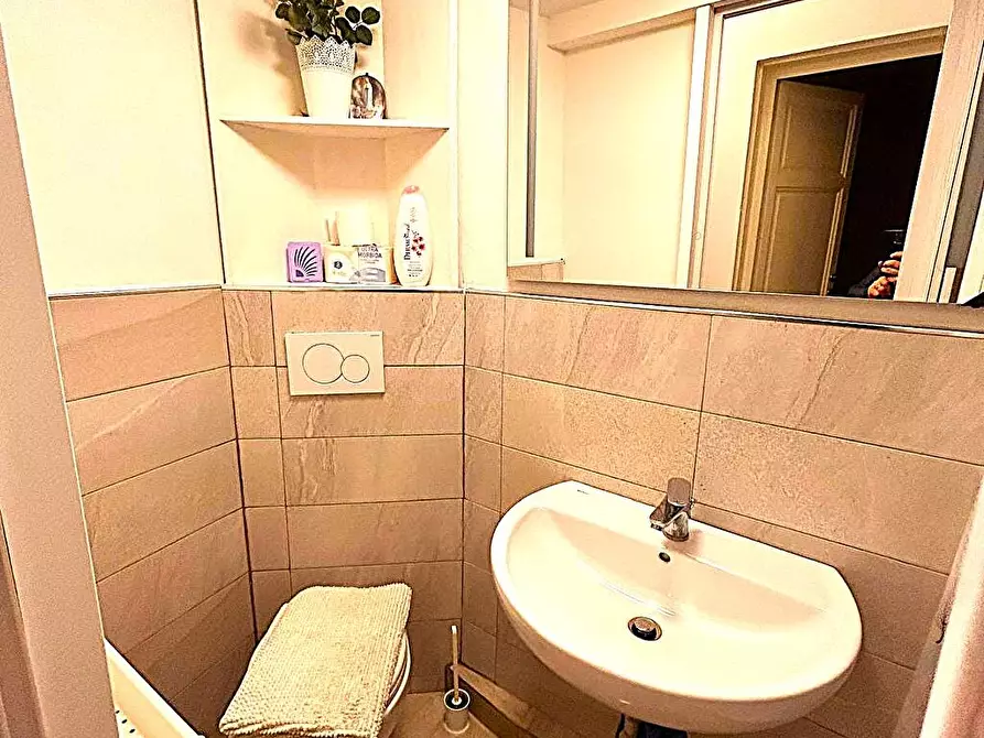 Immagine 4 di Appartamento in affitto  in Via Puccini,  247 a Viareggio