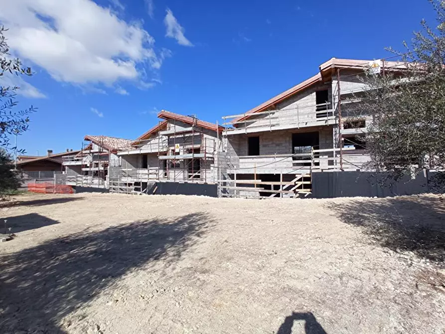 Immagine 3 di Villetta a schiera in vendita  in Via Milano  snc a Sassari