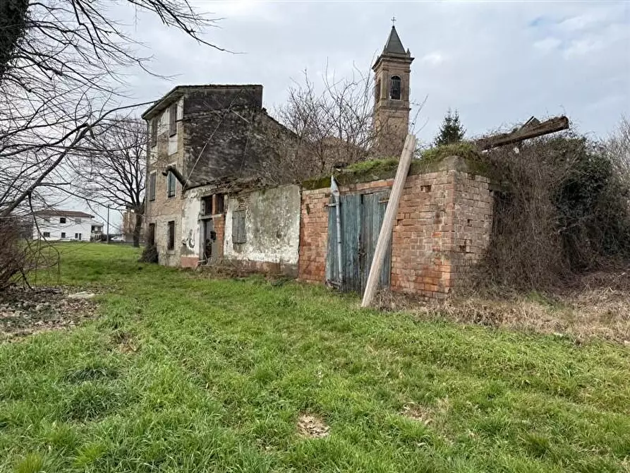 Immagine 2 di Rustico / casale in vendita  in binconese  10 a Fontevivo
