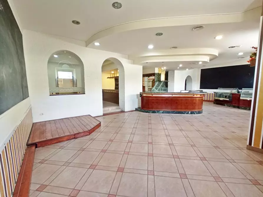 Immagine 3 di Bar / Ristorante in vendita  in Via Carlo Felice 5 a Sassari