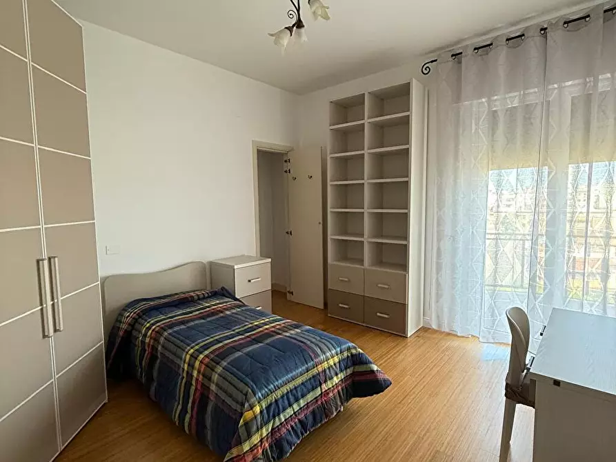 Immagine 4 di Camera in affitto  a Foggia