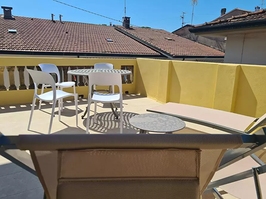 Immagine 7 di Albergo/B&B/Residence in affitto  in via silvio pellico  62 a Viareggio