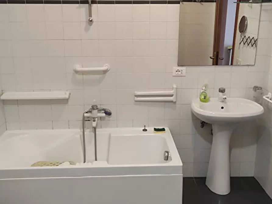 Immagine 6 di Trilocale in affitto  in viale tommaso moroni 28 a Rieti