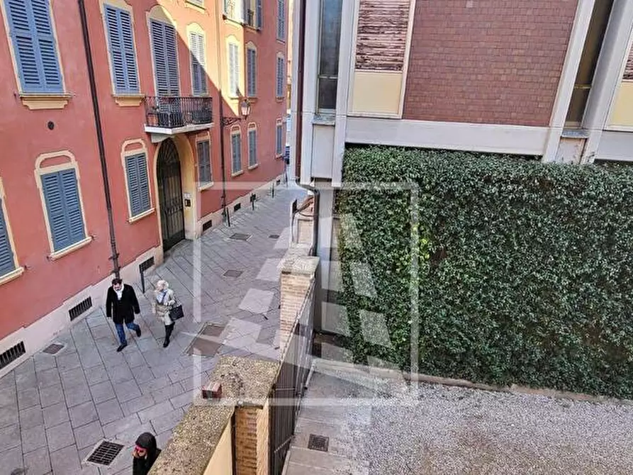 Immagine 4 di Attività commerciale in affitto  a Reggio Nell'emilia