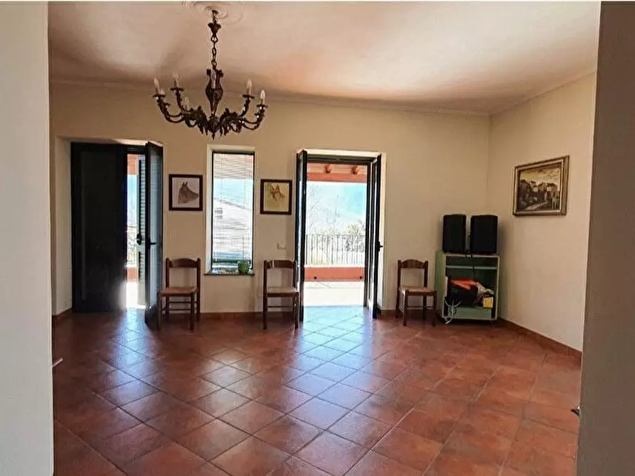 Immagine 5 di Villa in vendita  in TAVERNA 12 a Lauria