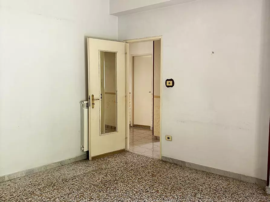 Immagine 34 di Appartamento in vendita  in Via Lucio Calpurnio  4 a Pozzuoli
