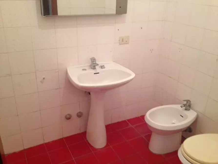 Immagine 9 di Appartamento in affitto  in p.za gola 51 a Roma