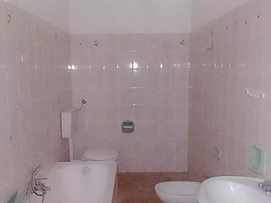 Immagine 18 di Appartamento in affitto  in VIA GORIZIA  34 a Taranto