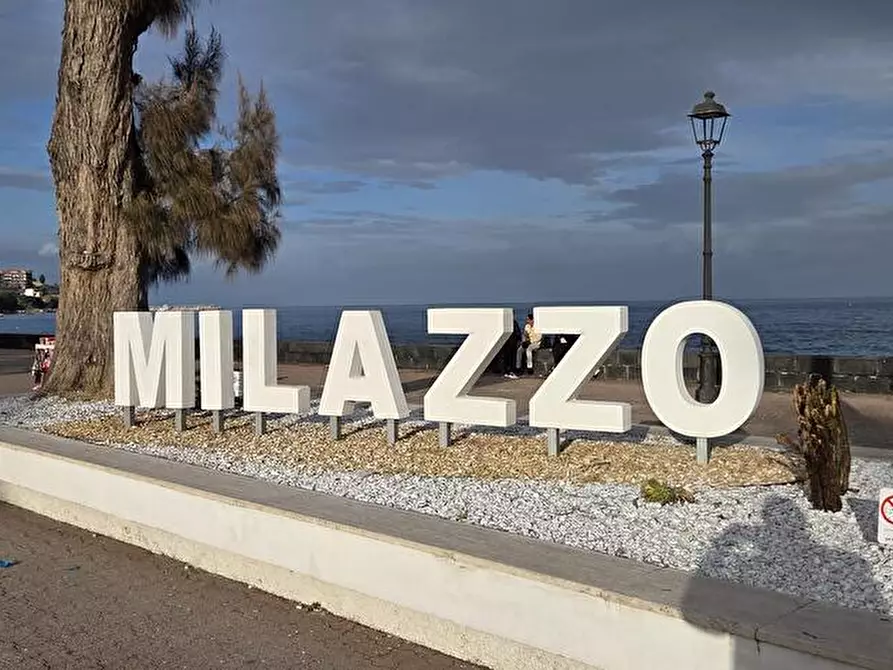 Immagine 1 di Appartamento in vendita  in Via Colonnello Francesco Magistri 27 a Milazzo