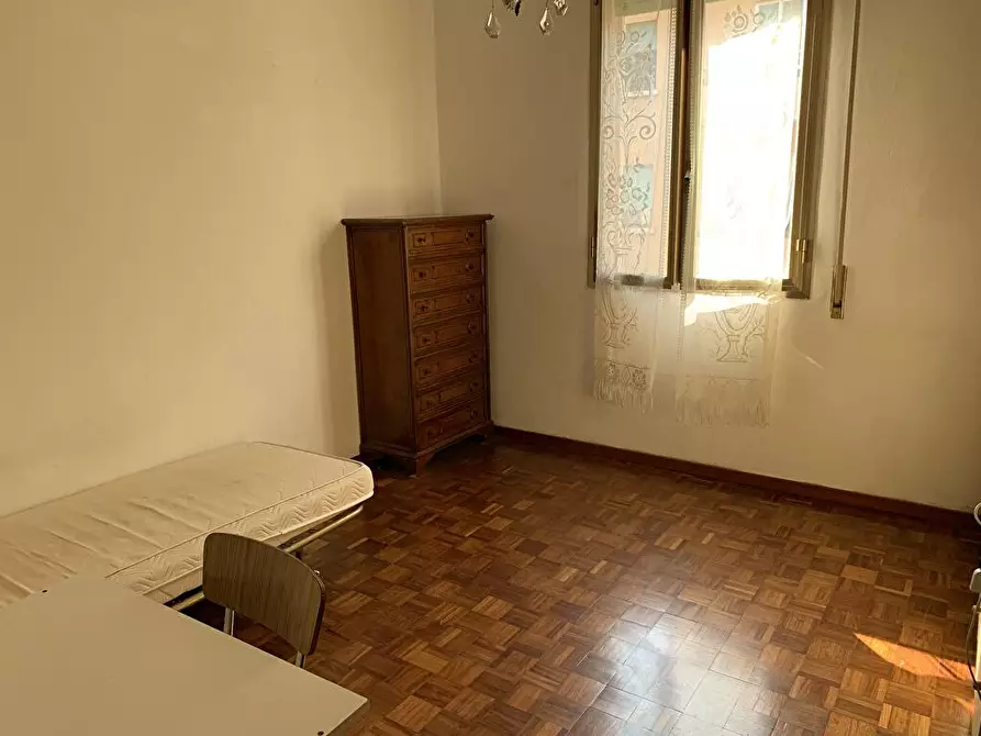 Immagine 9 di Stanza singola in affitto  a Bologna