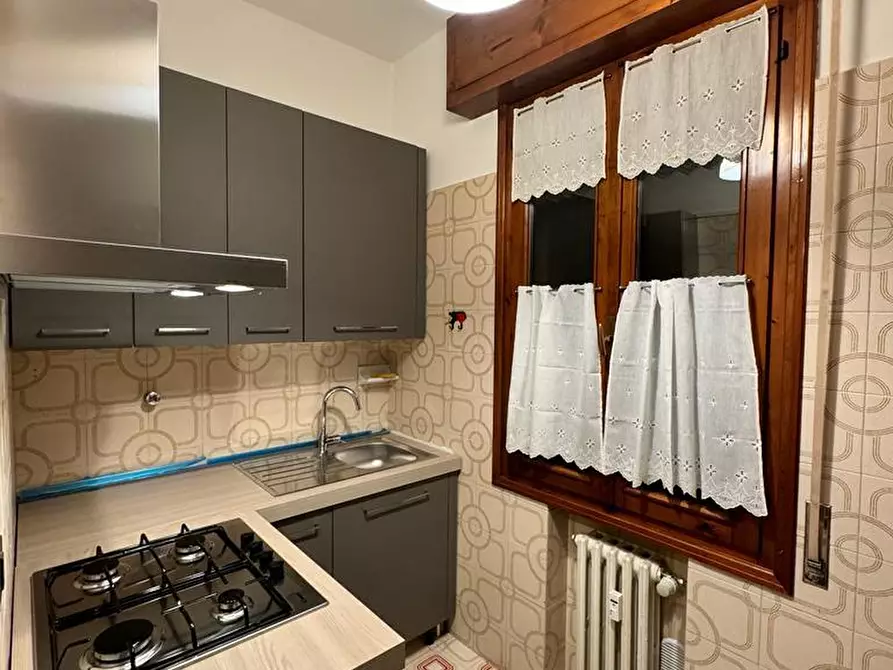 Immagine 20 di Camera in affitto  a Reggio Nell'emilia