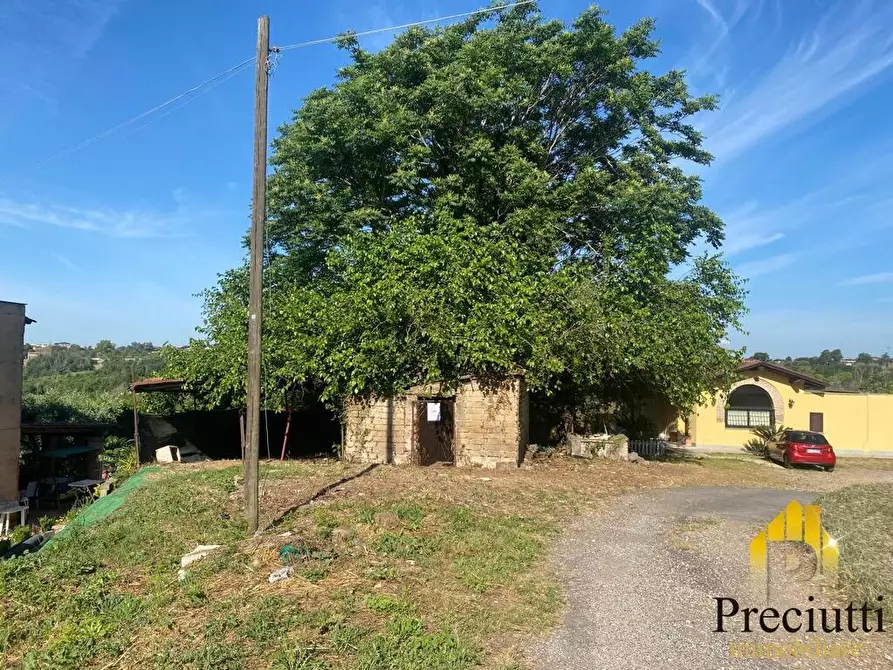 Immagine 1 di Terreno agricolo in vendita  in VIA DEL CASALETTO 228 a Roma