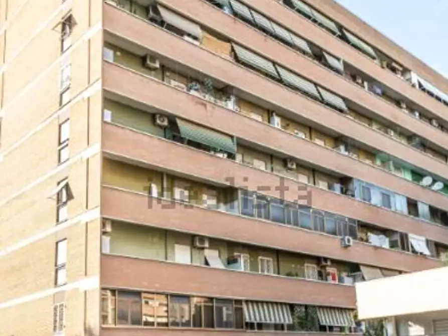 Immagine 3 di Appartamento in affitto  in via matteo tondi 40 a Roma